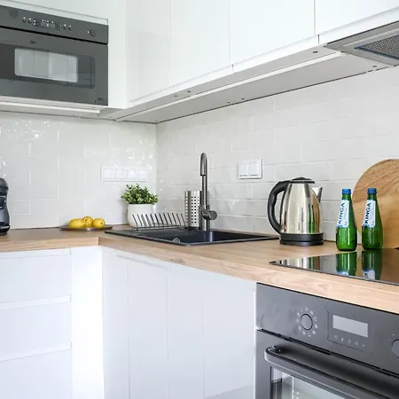 Family & Business Elegant Grzybowska 37 Centrum, Parking, Wi-fi, Netflix Appartement *