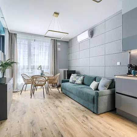 Family & Business Elegant Grzybowska 37 Centrum, Parking, Wi-fi, Netflix Apartment *