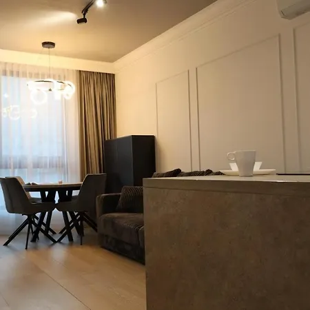 Family & Business Elegant Grzybowska 37 Centrum, Parking, Wi-fi, Netflix * Βαρσοβία