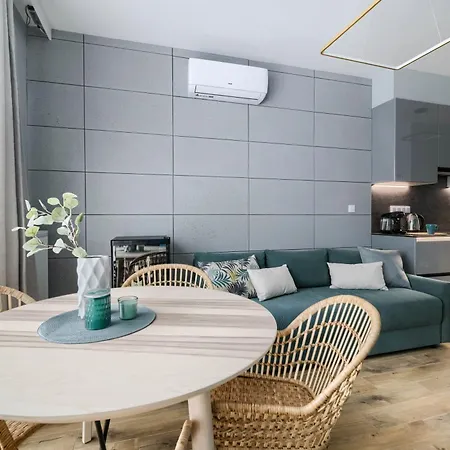 Family & Business Elegant Grzybowska 37 Centrum, Parking, Wi-fi, Netflix *