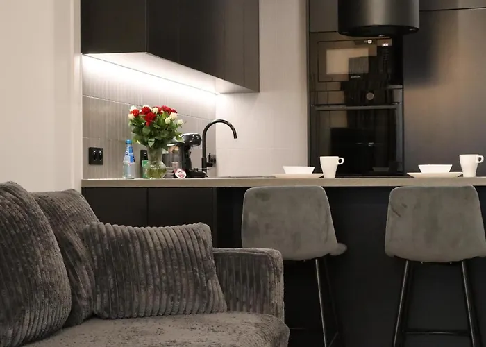 Family & Business Elegant Grzybowska 37 Centrum, Parking, Wi-fi, Netflix Apartman Varsó