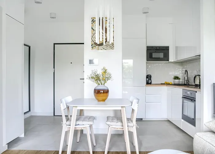 Family & Business Elegant Grzybowska 37 Centrum, Parking, Wi-fi, Netflix Apartman Varsó