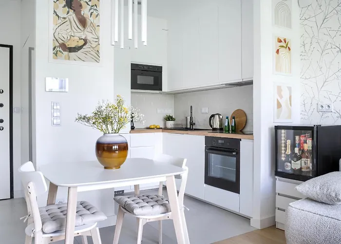 Family & Business Elegant Grzybowska 37 Centrum, Parking, Wi-fi, Netflix *