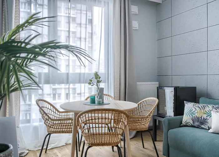 Family & Business Elegant Grzybowska 37 Centrum, Parking, Wi-fi, Netflix Apartman