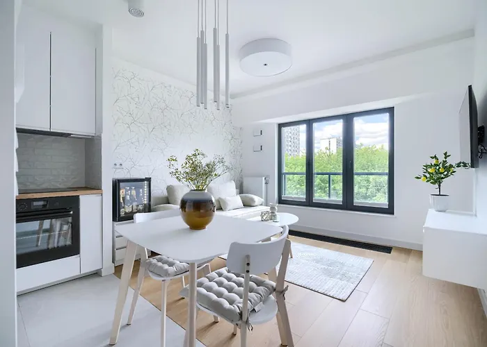 Family & Business Elegant Grzybowska 37 Centrum, Parking, Wi-fi, Netflix Apartman Varsó