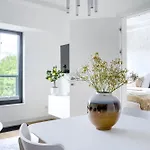 Family & Business Elegant Grzybowska 37 Centrum, Parking, Wi-fi, Netflix 公寓