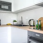 Family & Business Elegant Grzybowska 37 Centrum, Parking, Wi-fi, Netflix 公寓 *