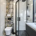 Family & Business Elegant Grzybowska 37 Centrum, Parking, Wi-fi, Netflix 公寓 *