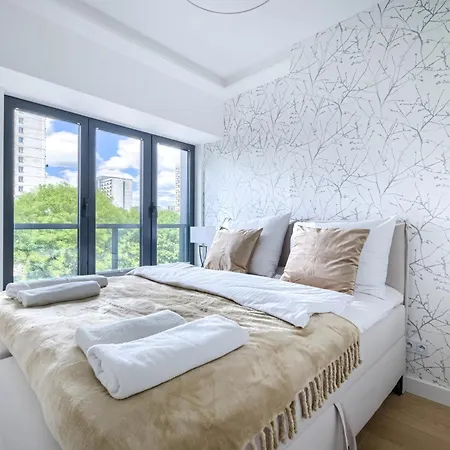公寓 Family & Business Elegant Grzybowska 37 Centrum, Parking, Wi-fi, Netflix